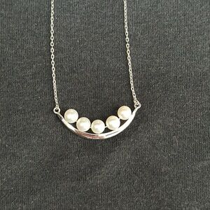 Silver Necklace with Pearl Pendant